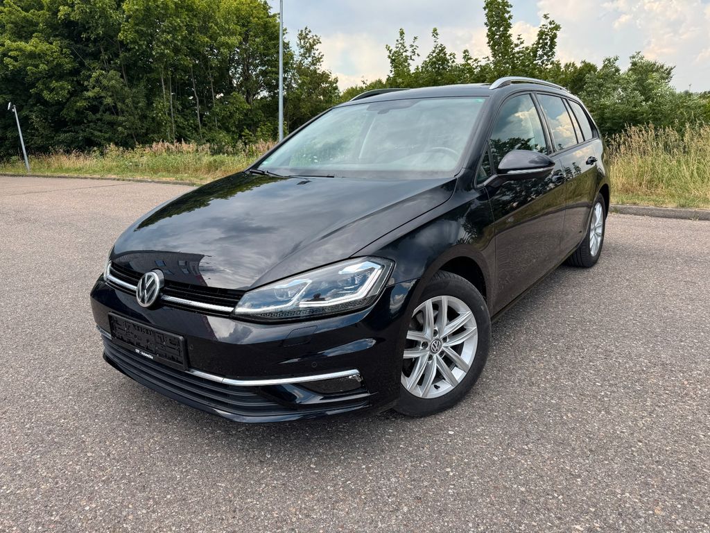 Volkswagen Golf VII 2.0 TDI Variant Comfortlin,LED,Navi,AHK