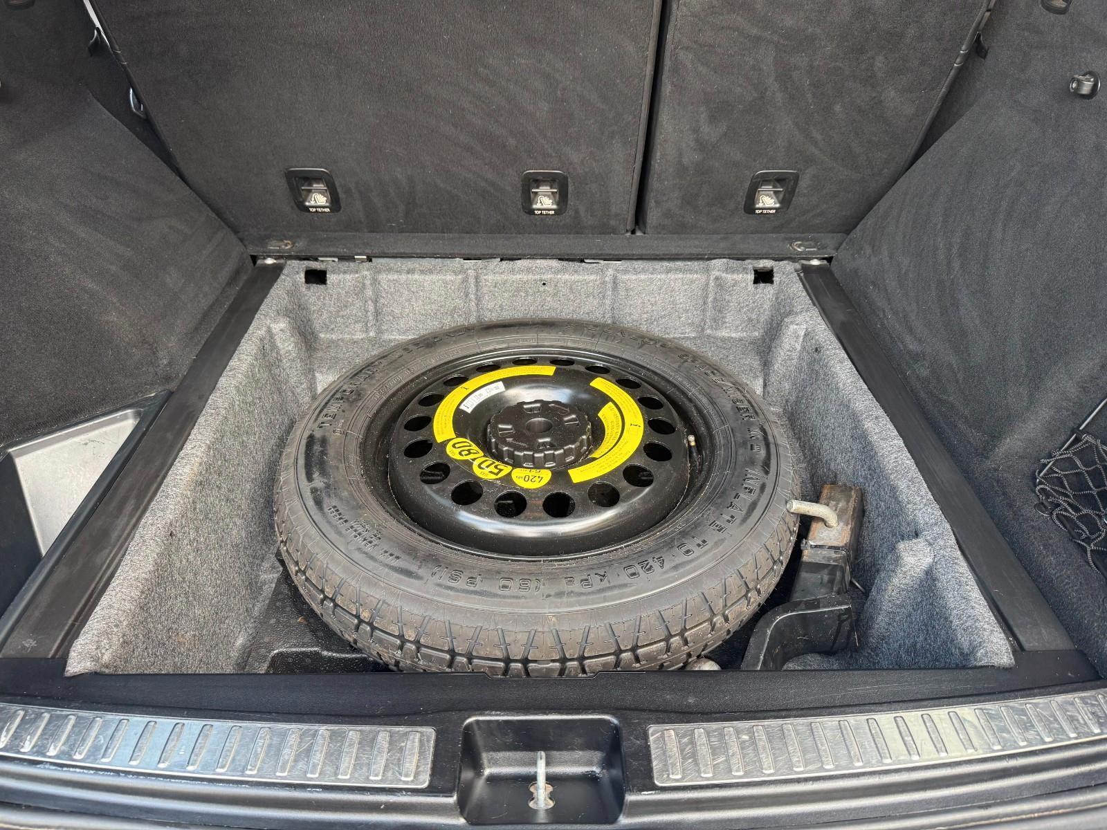 Mercedes-Benz ML 350  TÜV NEU Top-Zustand Leder 140Tkm