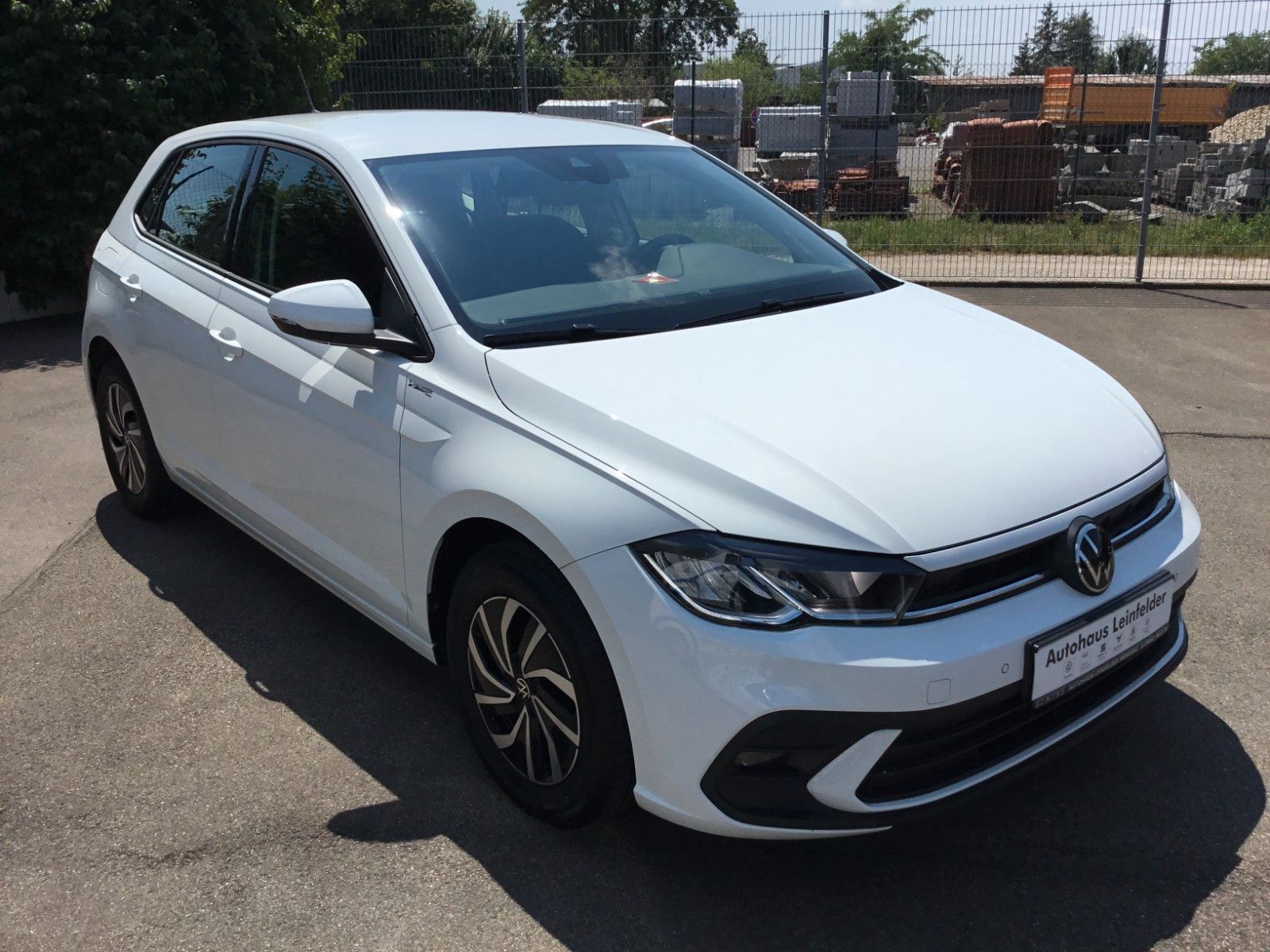 Fahrzeugabbildung Volkswagen Polo 1.0 TSI Life+LED+Sitzheizung+AppConnect