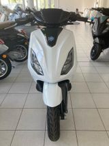 Piaggio 1 AKTIVE 125er E-Roller Akku mobile wechselbar N - Angebote entsprechen deinen Suchkriterien
