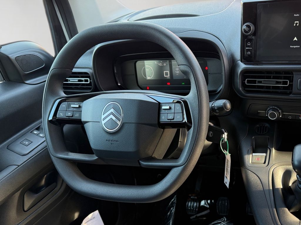 Fahrzeugabbildung Citroën Berlingo 1.5 Diesel 100 M*Laderaumboden*Carplay