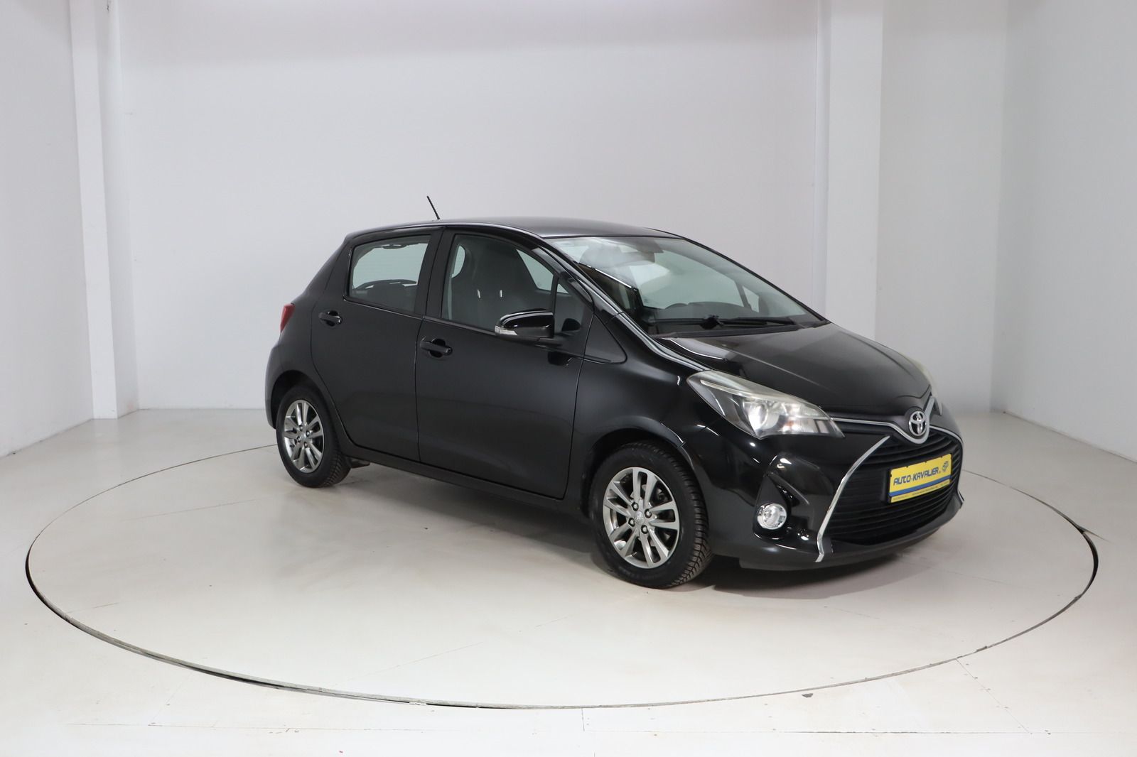 Fahrzeugabbildung Toyota Yaris * RFK * Sitzhzg. * Bluetooth Comfort