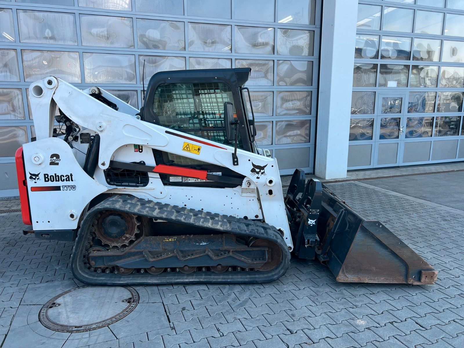 Fahrzeugabbildung Bobcat T770 / 1.793h / Klima / Gabel / Schaufel