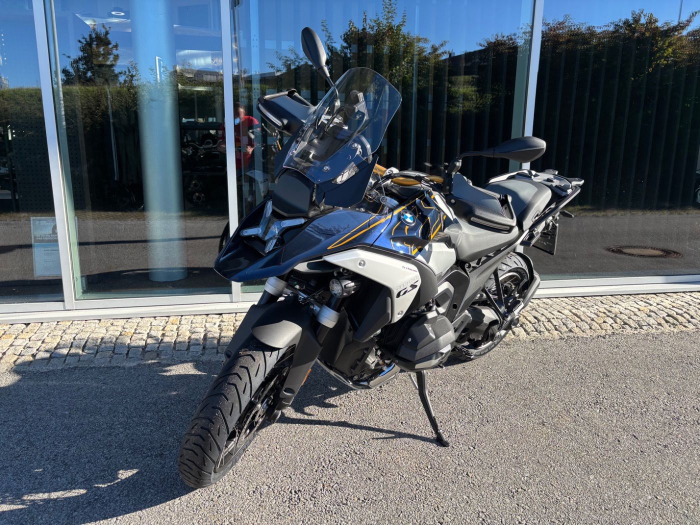 Fahrzeugabbildung BMW R 1300 GS Option 719 ASA