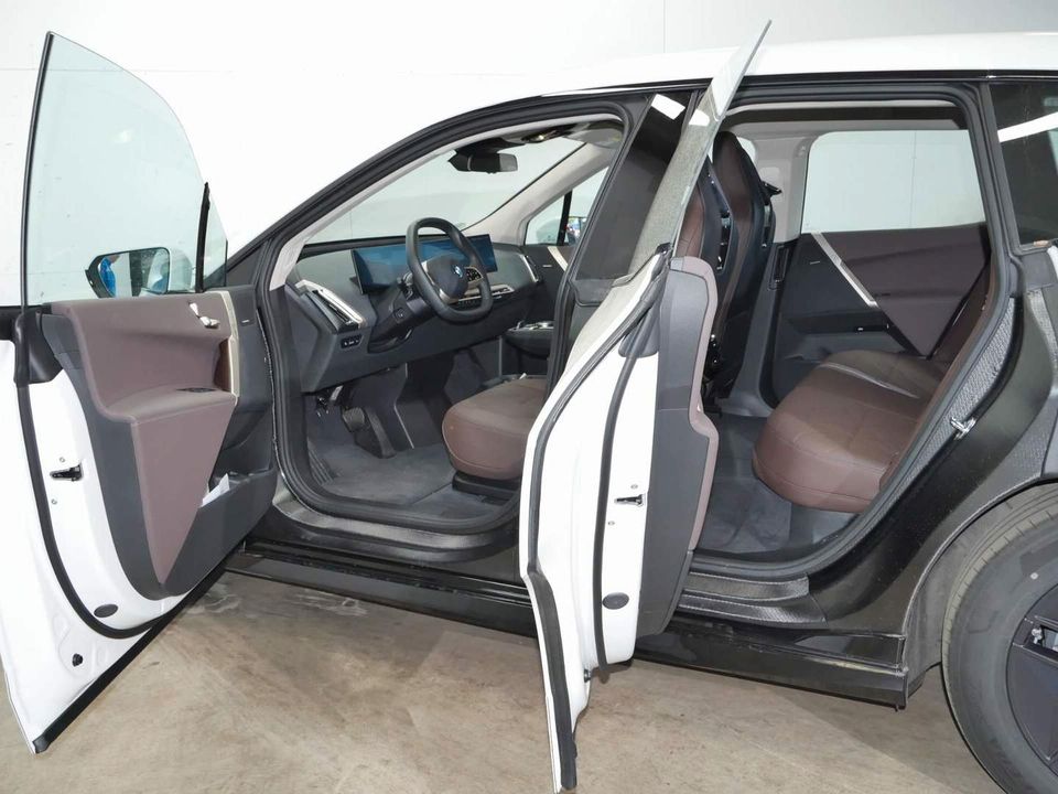BMW iX - Bild 7