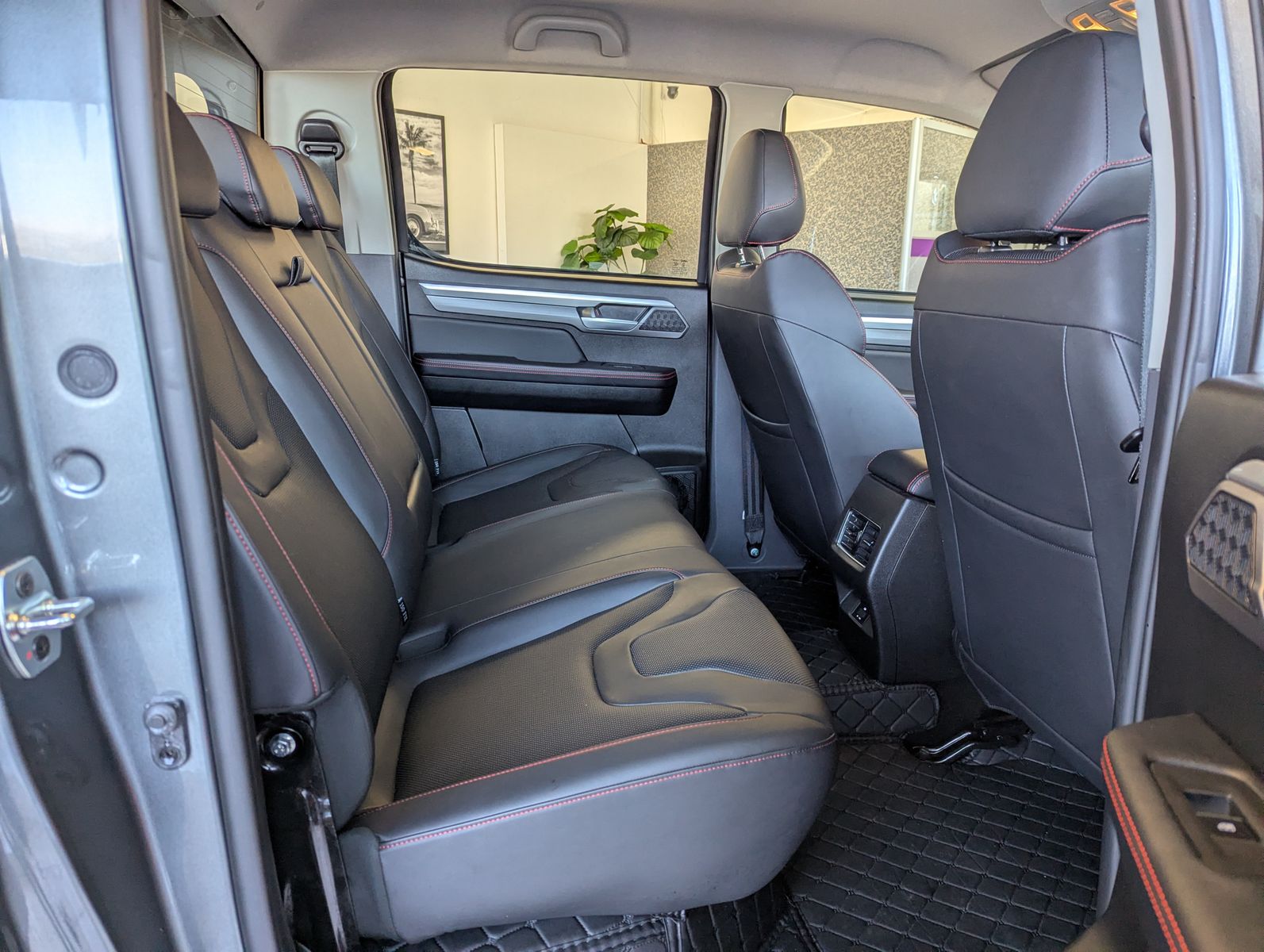 JAC 8 Pro 2,4 T Pick-Up 4WD Allrad 360° TEMP Leder - Image 15