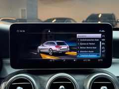 MERCEDES-BENZ C 300 T d AMG*LED*CAM*BURMESTER*AMBIENTE*NIGHT