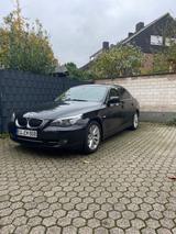 BMW 525i - - BMW 525: 525i