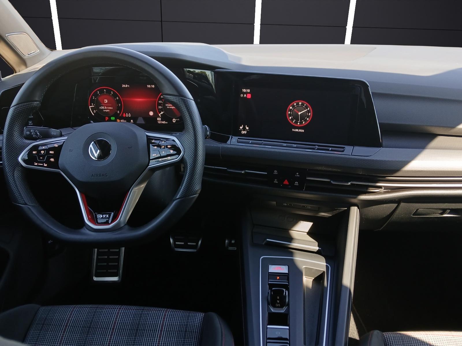 Volkswagen Golf VIII GTI DSG Matrix Navi AID ACC RFK Harman