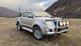 Toyota Hilux 3.0 D-4D - Toyota Hilux: 3.0