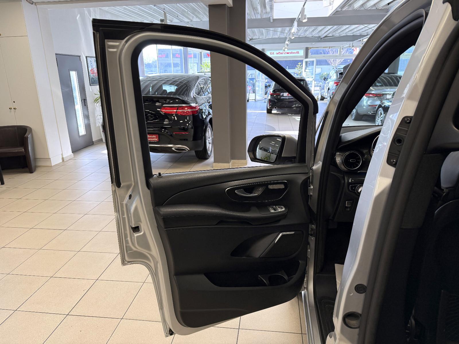 Mercedes-Benz V250d *LANG*EDITION*AMG*AHK*Distronic*Burmester*
