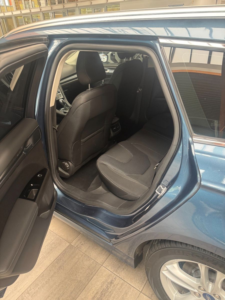 Fahrzeugabbildung Ford Mondeo Turnier Titanium Automatik