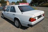 Mercedes-Benz 200 - Mercedes-Benz 200 aus 1992