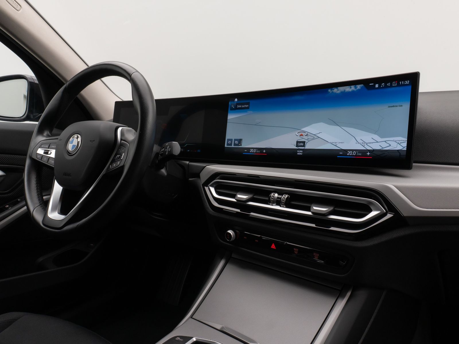 Fahrzeugabbildung BMW 320d HUD DAB CockPitPro Geschwindigkeitsr Sport