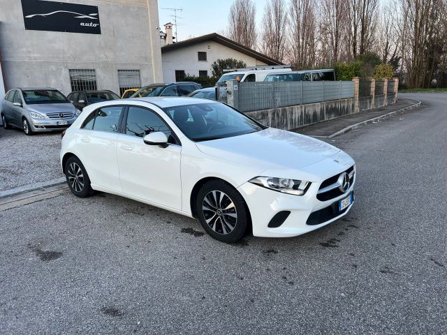 Mercedes-Benz Mercedes-benz A 180 A 180 d Automatic Premium