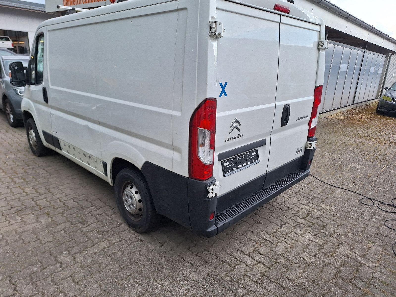 Fahrzeugabbildung Citroën Jumper Kasten 30 L1H1 PROLINE BlueHDi 110