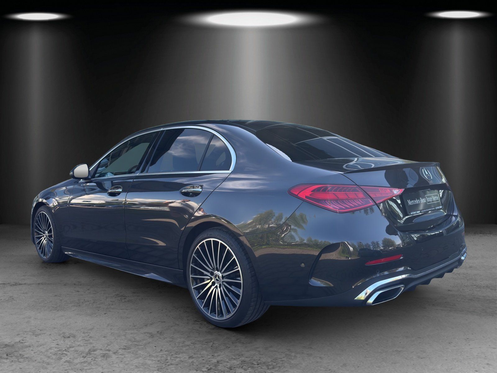 Fahrzeugabbildung Mercedes-Benz C300 d 4M AMG Pano DSITRO Massage HUD KeyGo Memo