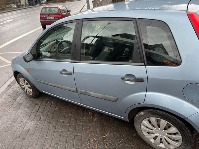 Ford Fiesta 1,6 16V -keine tüv