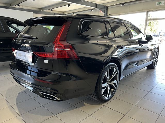 Volvo V60 T6 R-Design Recharge AWD *BigBattery* Kamera