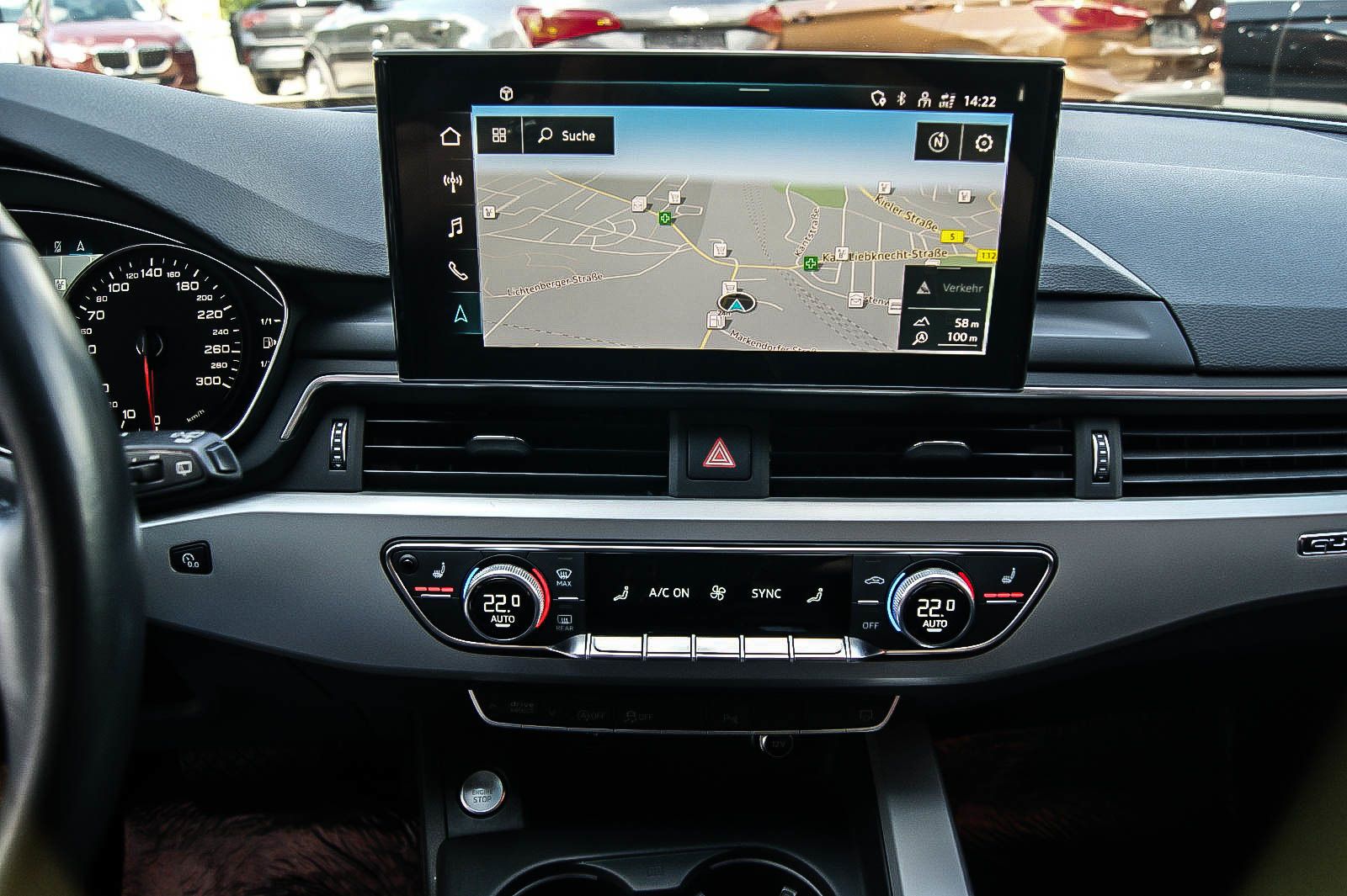 Fahrzeugabbildung Audi A4 Avant 45 TDI quattro S line PANORAMA KAMERA L