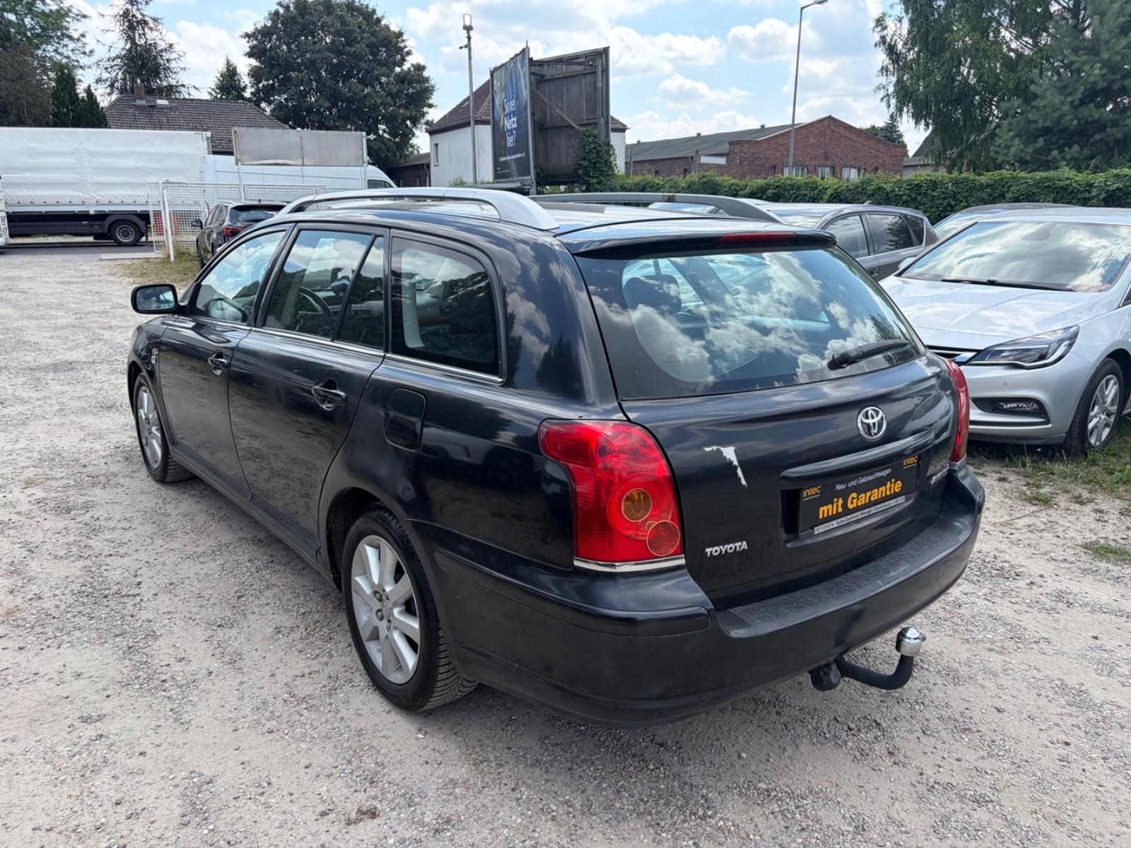 Toyota Avensis 2004 — engine 1.995 cm³, 116 HP (85kW)