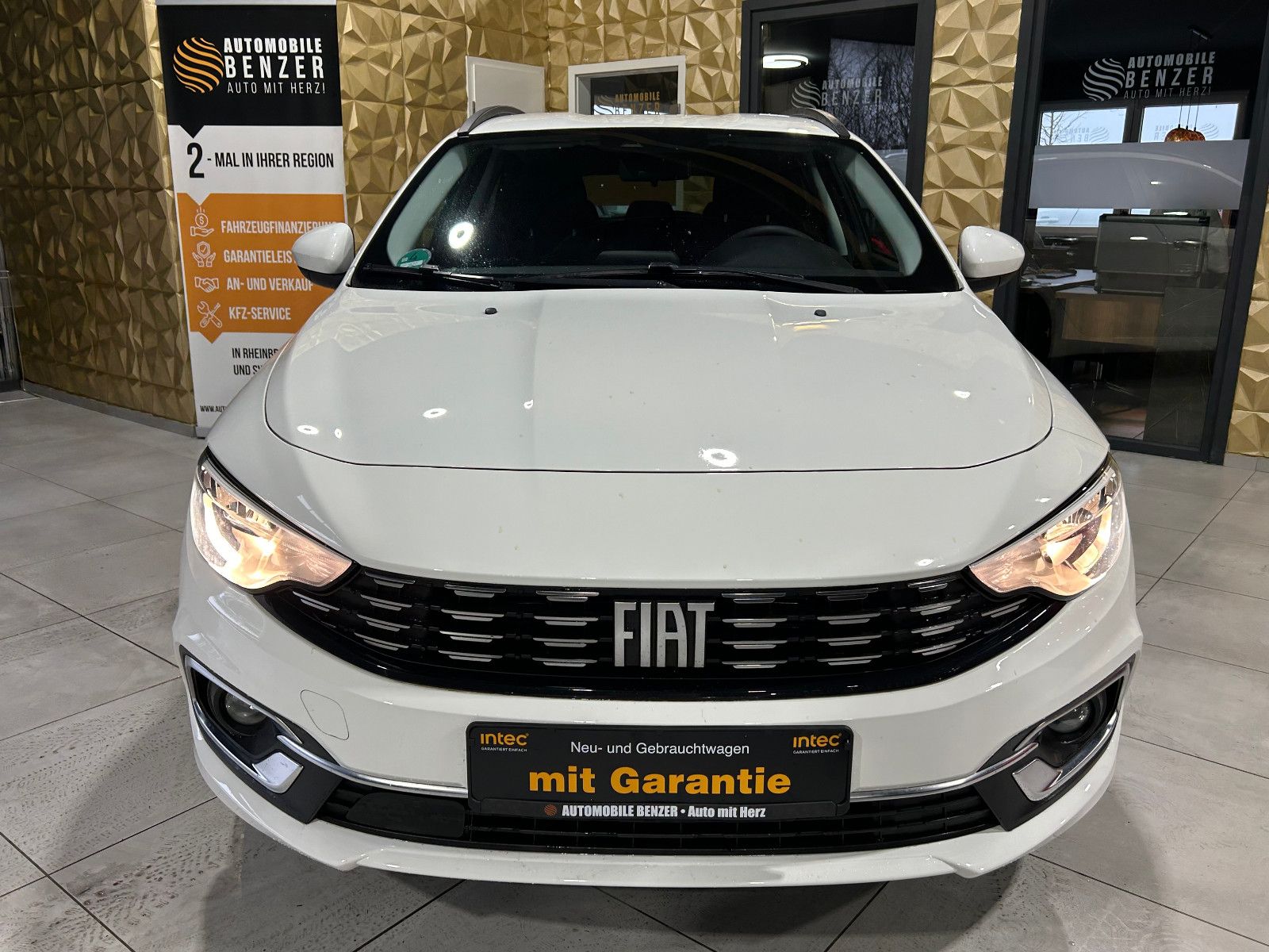 Fahrzeugabbildung Fiat Tipo City Life/ACC/SHZ/KAMERA/NAVI/SPURHALTE