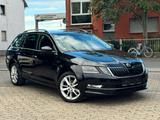 Skoda Octavia Combi Premium Edition - Skoda Octavia: Premium Edition