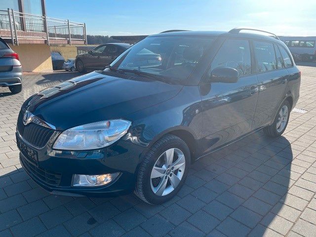 Skoda Fabia Combi 1.2 TSI Fresh DSG AHK PDC SHZ ALU 1.