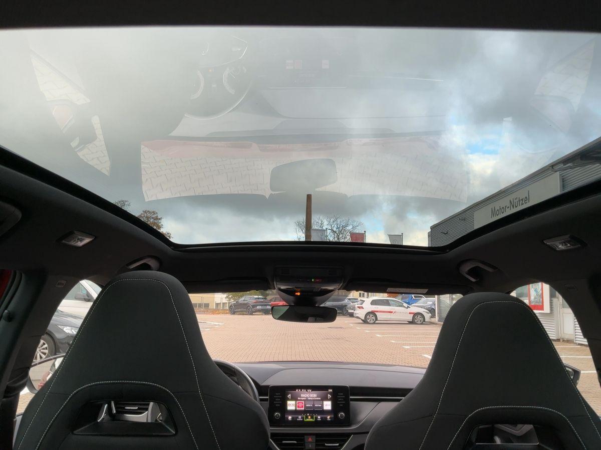 Skoda Kamiq 1.0 TSI DSG MONTE CARLO LED+APP+SHZ+PANO