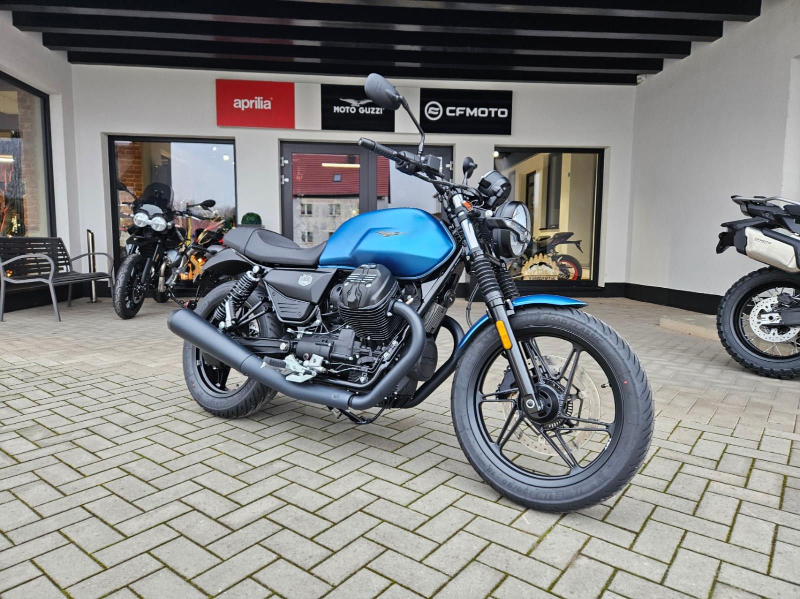 Moto Guzzi V7 Stone
