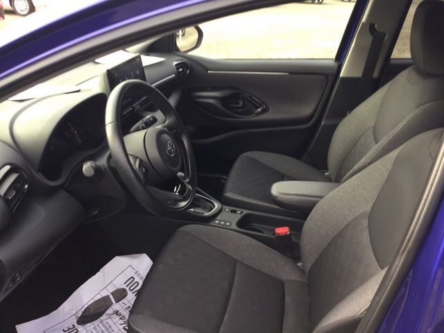 Yaris 1.5 Hybrid Style PDC SHZ KAMERA ACC LED