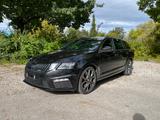 Skoda Octavia 2.0 TSI DSG RS 8fach SHZG Pano Inspe.NEU