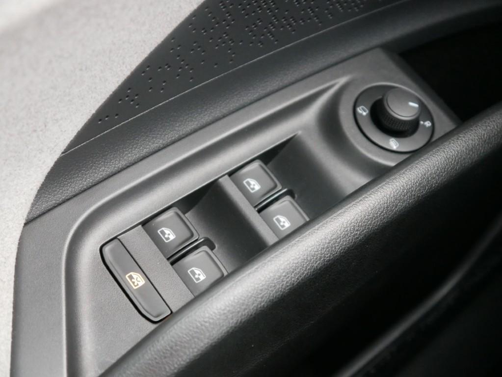 Skoda Enyaq 60 Loft LED Navi ACC Kamera Sitzheizung