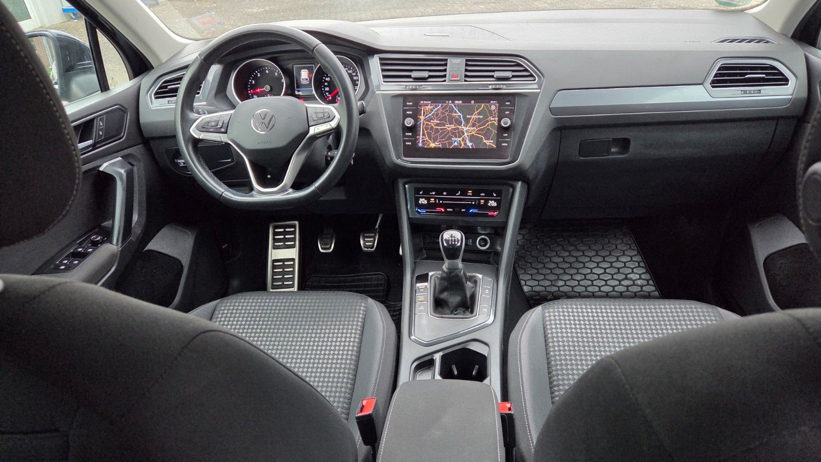 Volkswagen Tiguan Active1.5-150-PS-6G*LED+KAMER+NAV+KLIMMAU foto 15