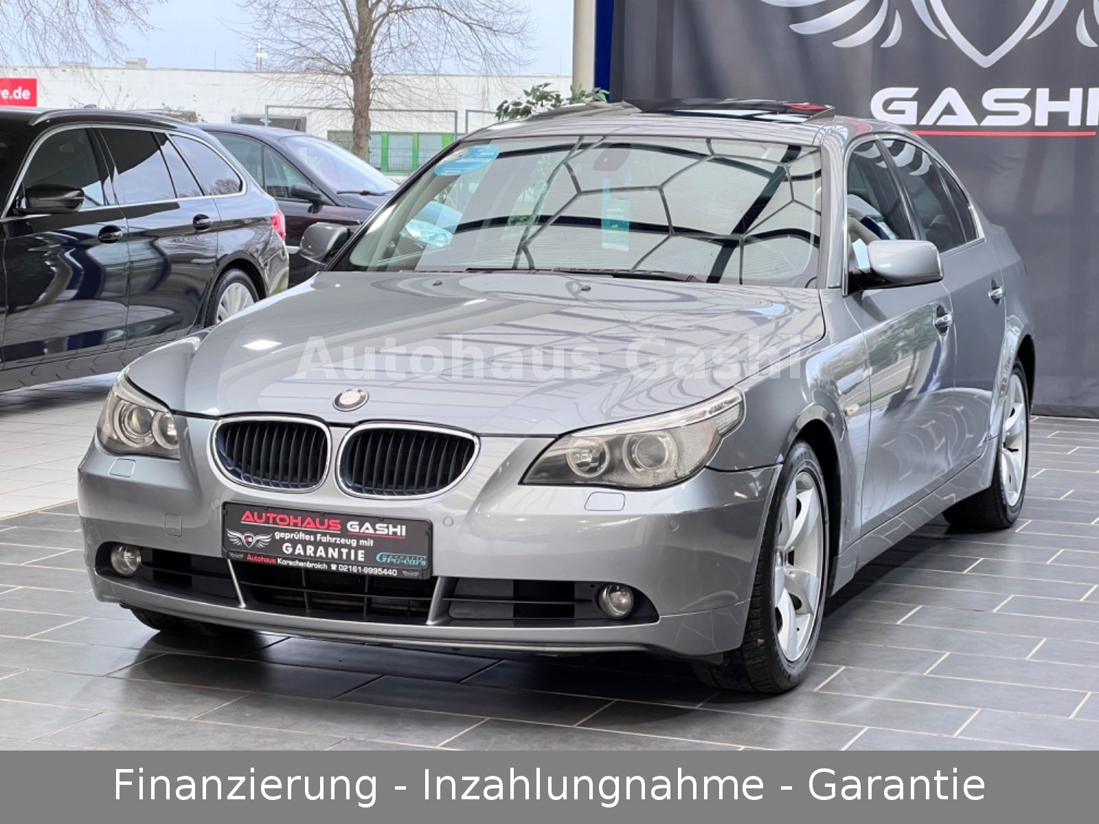 Fahrzeugabbildung BMW 525i*Automatik*Leder*Navi*Schiebedach*Xenon*PDC*