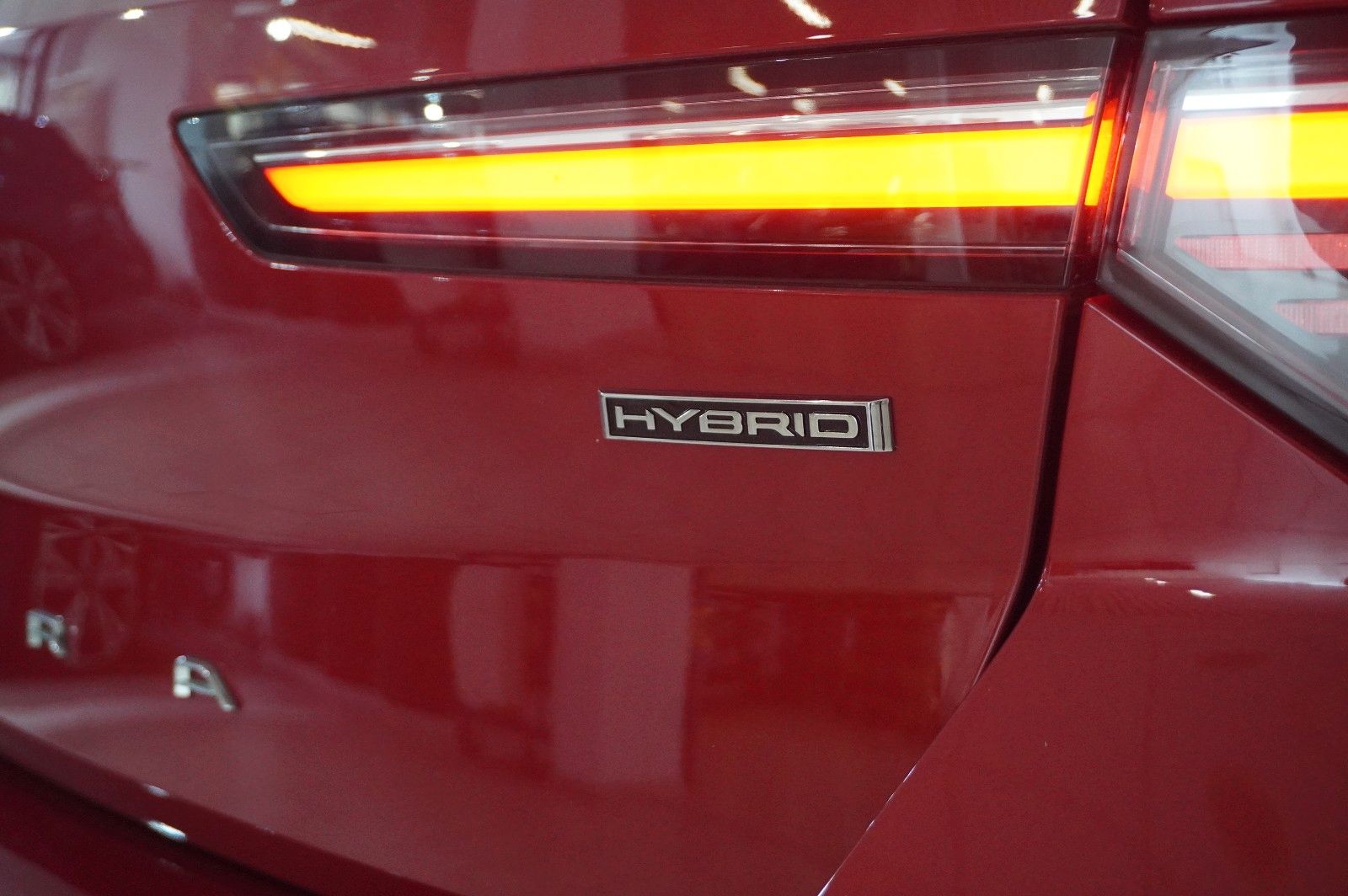 Fahrzeugabbildung Opel Astra L Lim. 1.6 HYBRID ELEGANCE NAVI/LED/KAMERA
