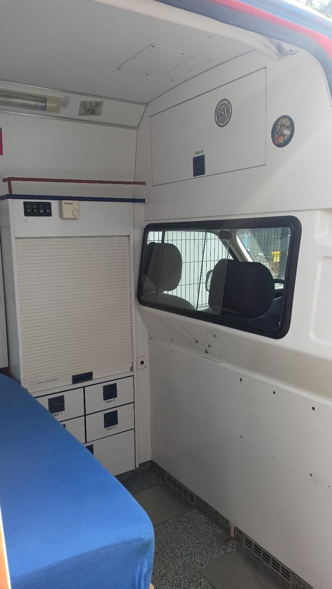 Volkswagen T4 Wohnmobil / Krankenwagen