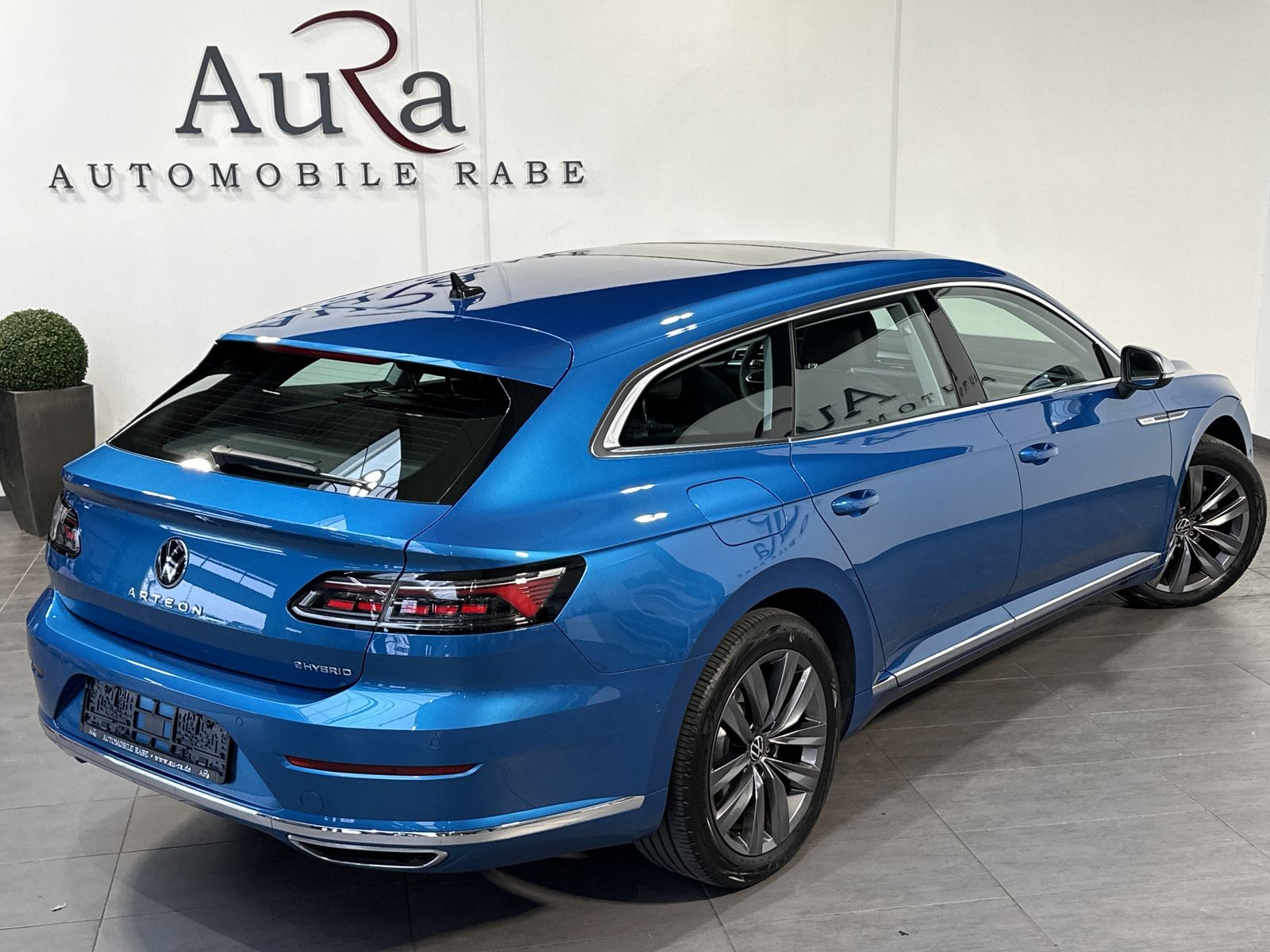 Fahrzeugabbildung Volkswagen Arteon SB 1.4 eHybrid DSG Elegance NAV+LED+PANO