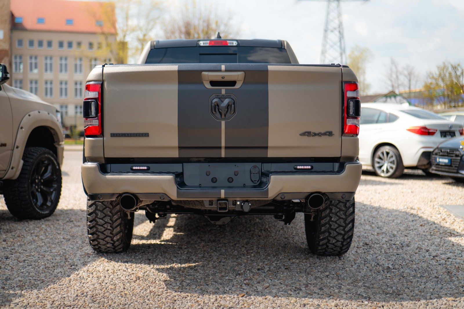 Fahrzeugabbildung Dodge RAM 5.7 V8 HEMI 4x4 PUNISHER LONGBED AxleLock