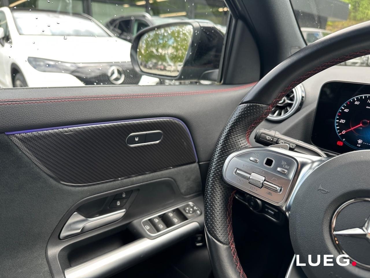 Mercedes-Benz GLA 200 AMG+NIGHT+DISTRONIC+360+MULTIB+EL HECKKL