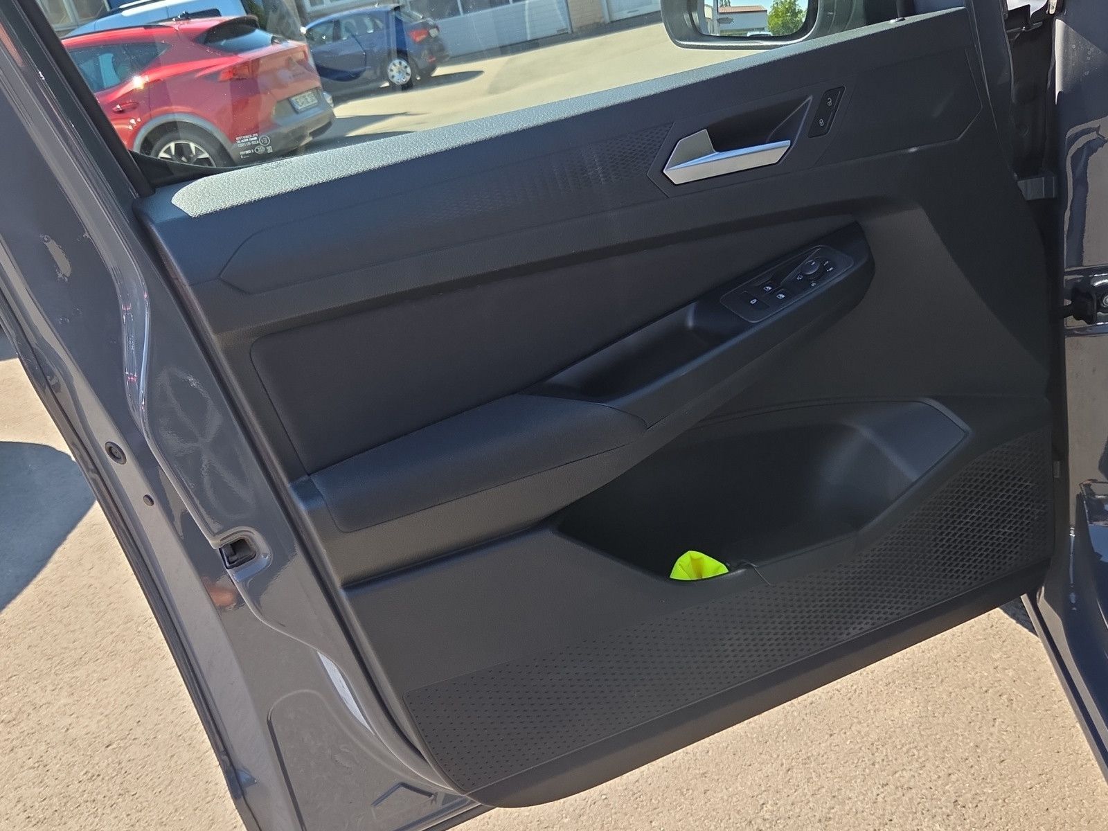 Caddy "Dark Label" 1.5 TSI OPF 6-Gang AHK