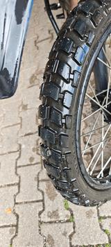 Royal Enfield Himalayan  - Enduro Motorräder bis 3.000 Euro
