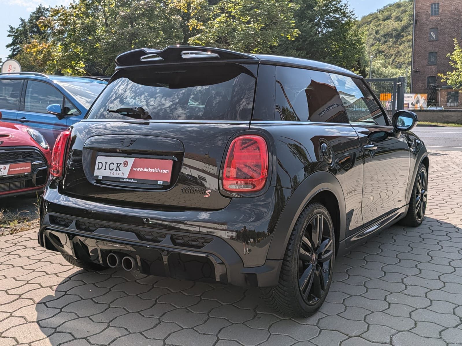 Fahrzeugabbildung MINI Cooper S John JCW Trim PANO/LED/ACC/KAMERA