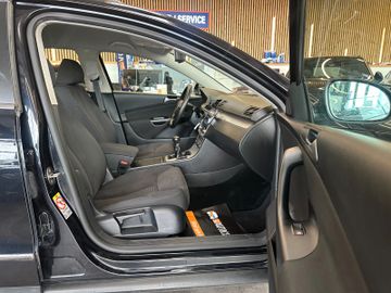 Volkswagen Passat Variant *TEMPO*KLIMA*SZHZ*