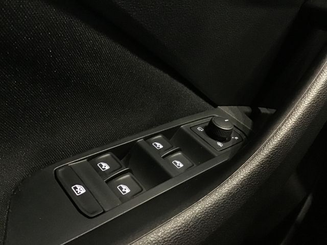 Fahrzeugabbildung Skoda Kamiq Selection 1.5 TSI DSG/ACC/LED/SmartLink