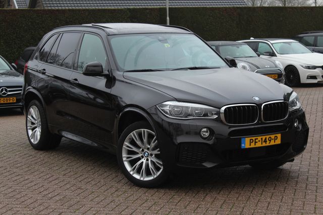 BMW X5 xDrive30d High Executive 7p. / Panoramadak /