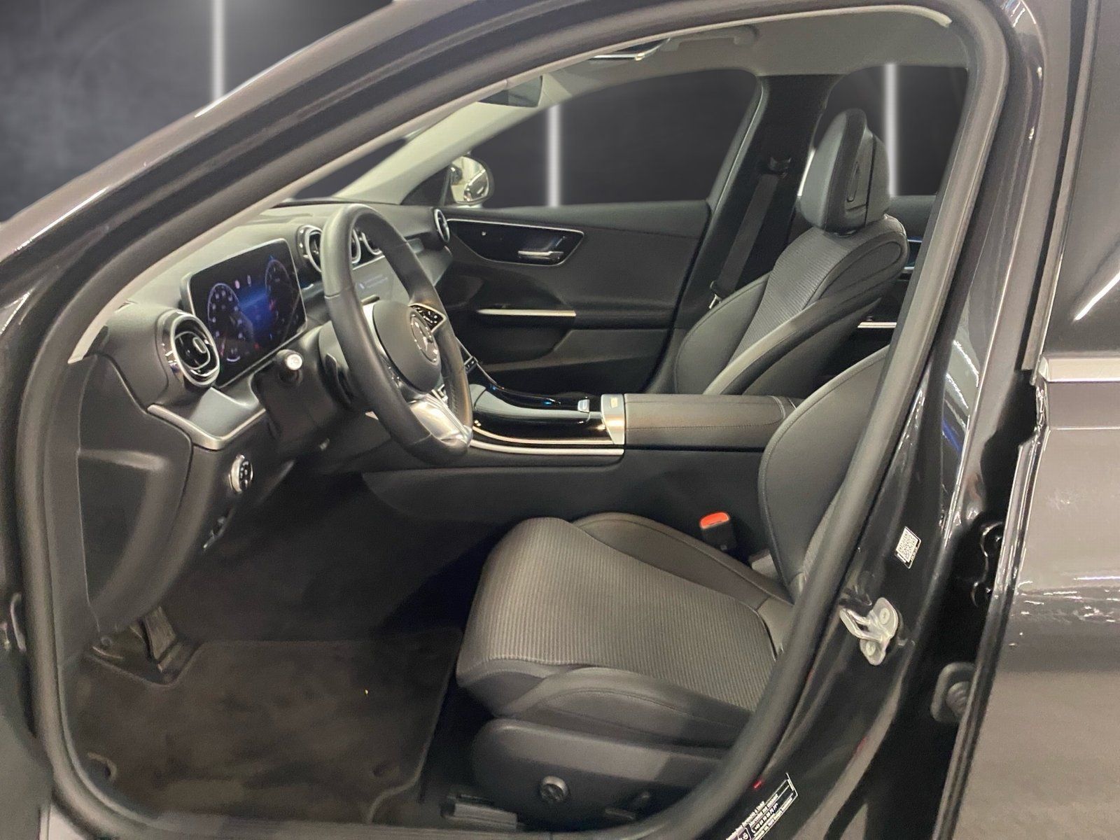 Fahrzeugabbildung Mercedes-Benz C 180 Avantgarde *360°*LED*SHZ*CarPlay*Ambiente*