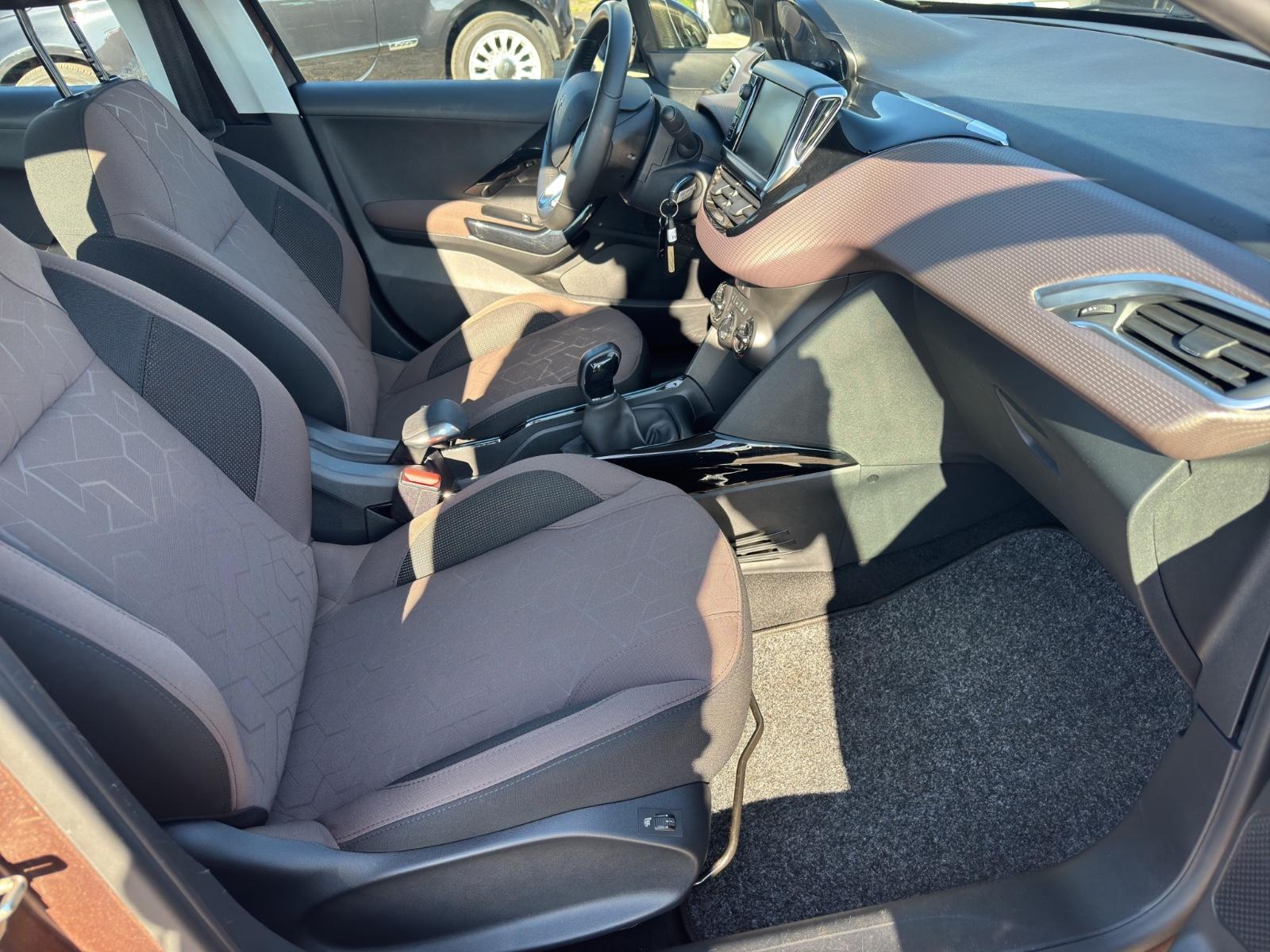 Peugeot 2008 Active *PP*Sitzheizung*abnehmb.AHK