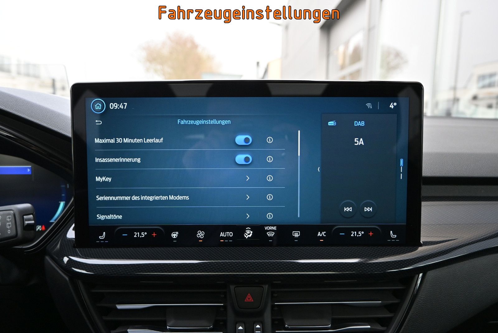 Fahrzeugabbildung Ford Focus 1.5D ST-Line X °ACC°B&O°HUD°PANO°STANDHEIZ