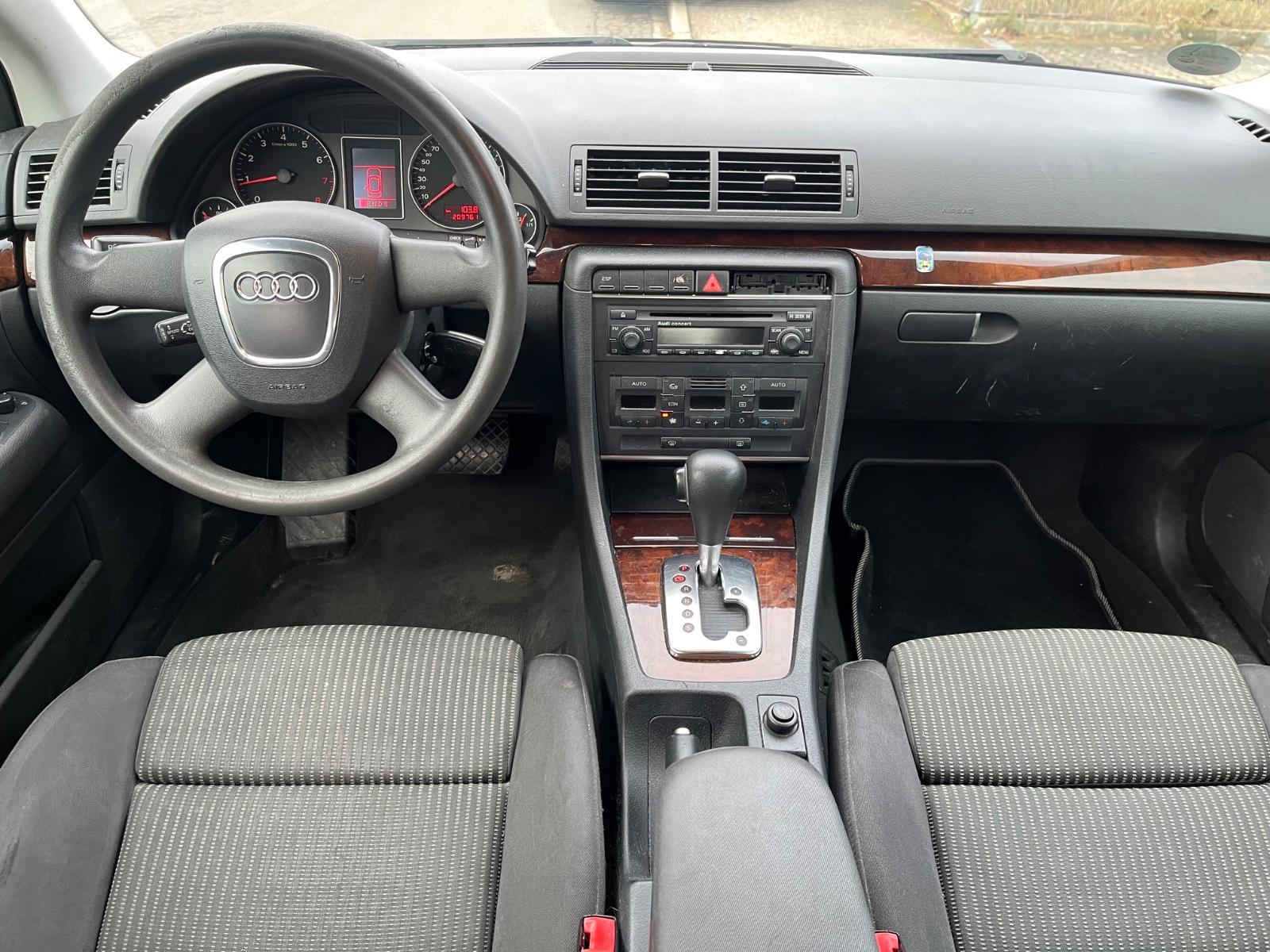 Audi A4 2005 — photo 9